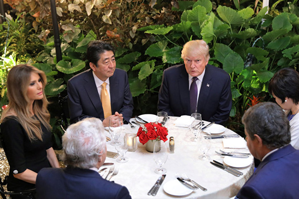 Trump: Meksika duvarının maliyeti düşecek