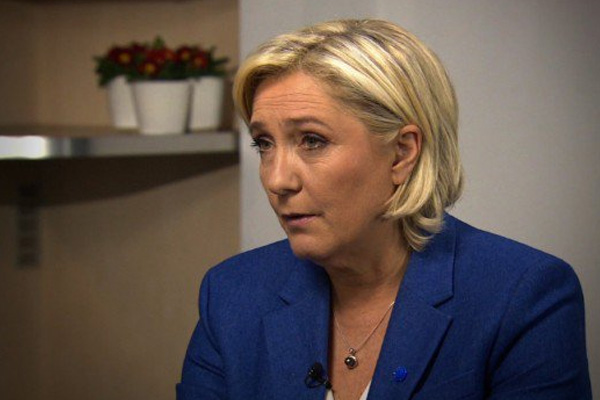Le Pen: Yahudiler İsrail vatandaşlığını bırakmalı