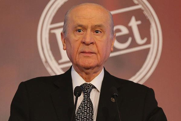 Bahçeli: Ahmaklar sistemin önünü açtı