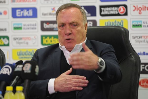 Advocaat en kötüler arasına girdi