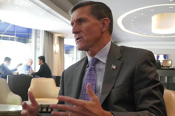 Flynn üzerindeki 'Rusya' baskısı artıyor