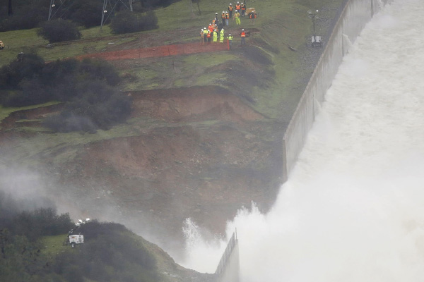 ABD'de Oroville Baraj Gölü etrafı için tahliye  kararı