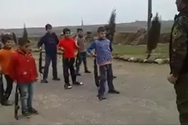 YPG'nin çocuk askerleri