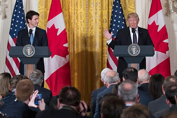 Trump: Yanlış insanları içeri alamam