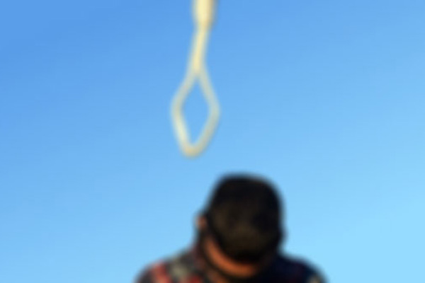 İran 10 kişiyi idam etti