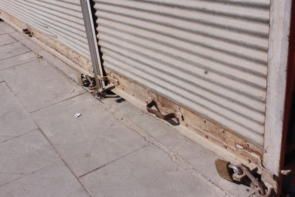 Hakkari’de iş yerlerinin toplu kapatılması yasaklandı