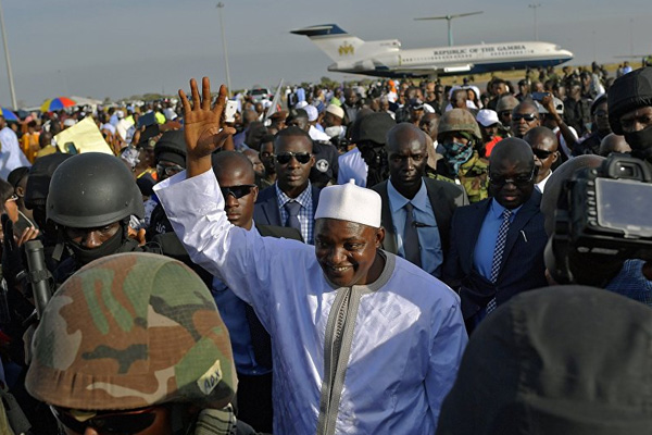 Gambiya, UCM'den ayrılma kararını geri çekti