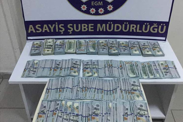 'FETÖ yöntemi' ile 216 bin dolarını aldılar