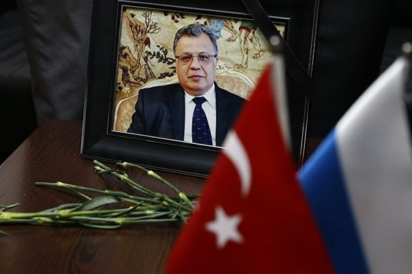 Karlov suikastinde 1 gözaltı!
