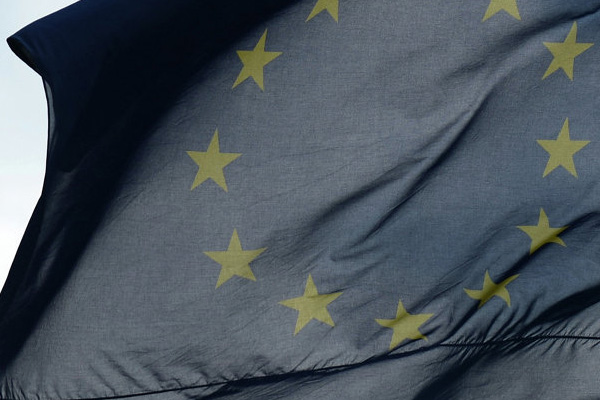 AB ehliyet uygulamasını mahkemeye taşıdı