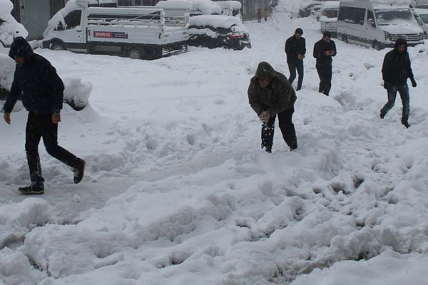 Şırnak'ta eğitime kar engeli