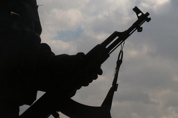 IŞİD 8 kişiyi kurşuna dizerek öldürdü