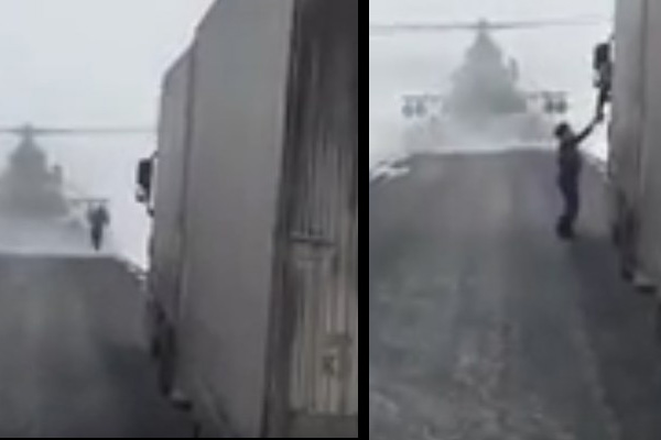 Kazakistan'da kamyon şoförüne yol soran pilot şaşırttı