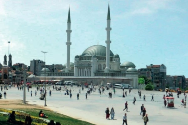 Taksim’de cami için ilk kazma yarın vuruluyor
