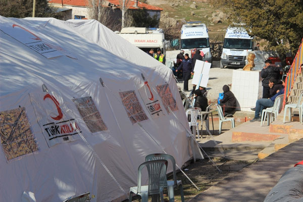 Çanakkale sallanmaya devam ediyor