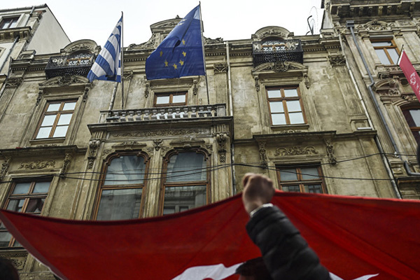 Yunanistan Başkonsolosluğu'ndan vatandaşlarına İstanbul uyarısı