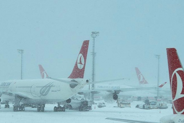 Trabzon'da hava yolu ulaşımı yeniden başladı