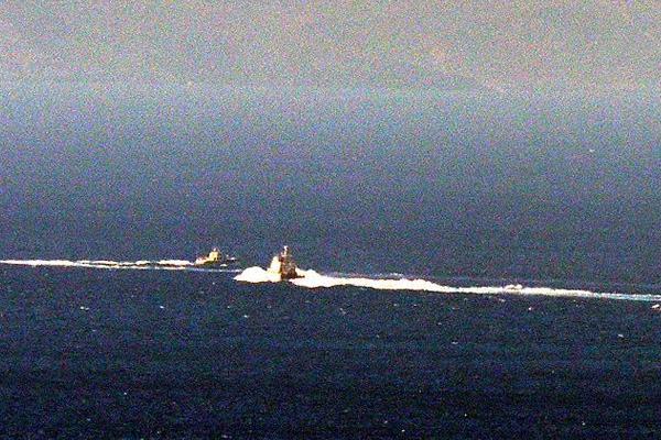 Türk karasularını ihlal eden Yunan botu geri çevrildi