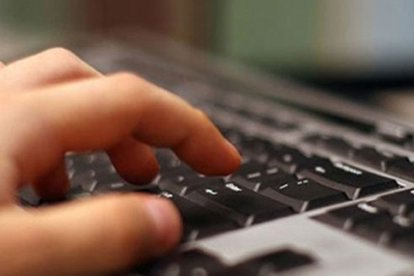 Cumhurbaşkanına hakarete gözaltı