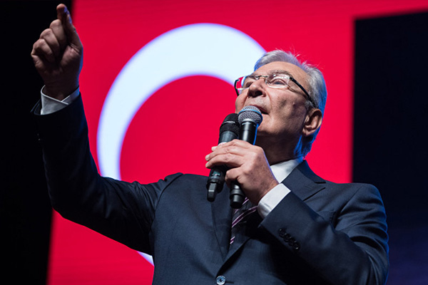 Baykal 'hayır' için sahaya indi