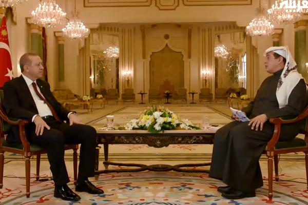 Erdoğan'dan Arap basınına hilafet açıklaması