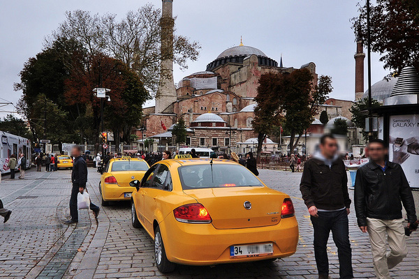 Sultanahmet'te taksiciler 'terör' estiriyor
