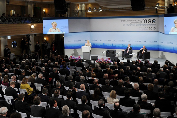 Münih’te oklar İran’a döndü