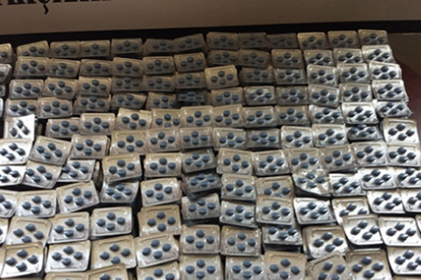 100 bin uyuşturucu hap ele geçirildi