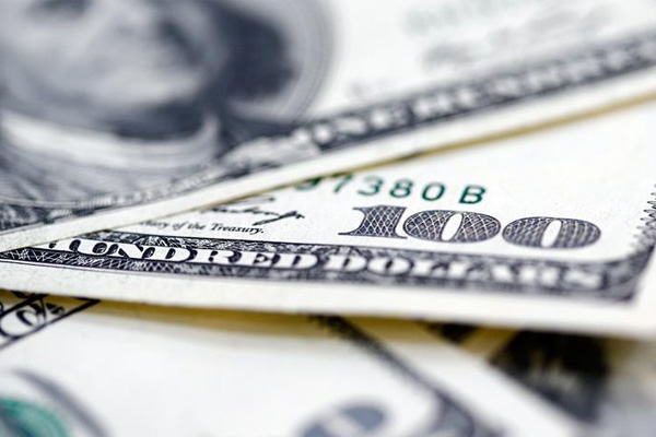 Dolar ayın en düşüğünü gördü