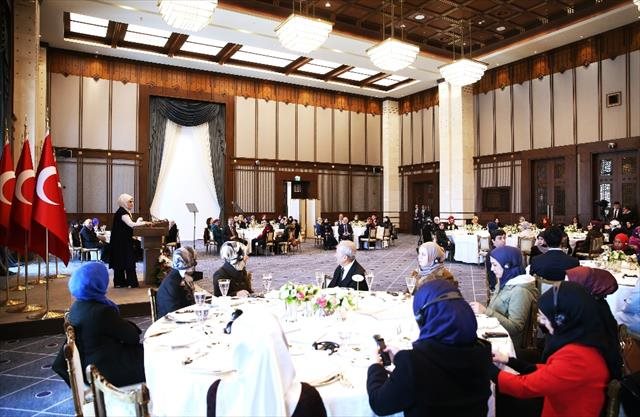 Emine Erdoğan Suriyeli kadınları ağırladı