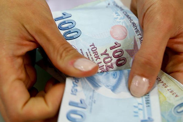 TL emsallerine fark attı