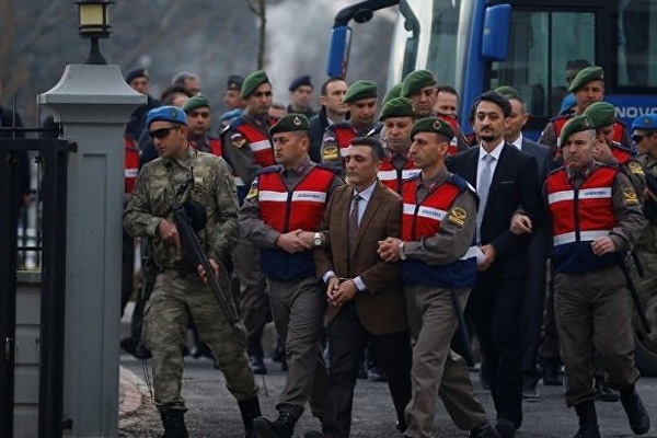 'Türkiye'yi vermeye yemin etmişler'