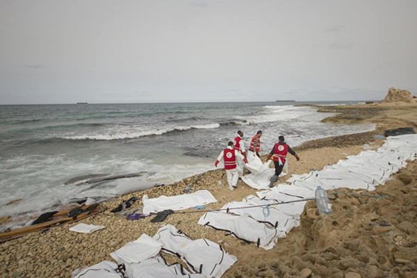 Libya sahiline 74 ceset vurdu