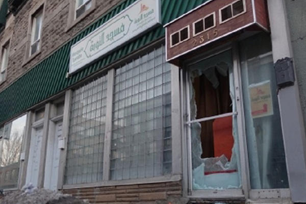 Kanada'da mescide saldırı