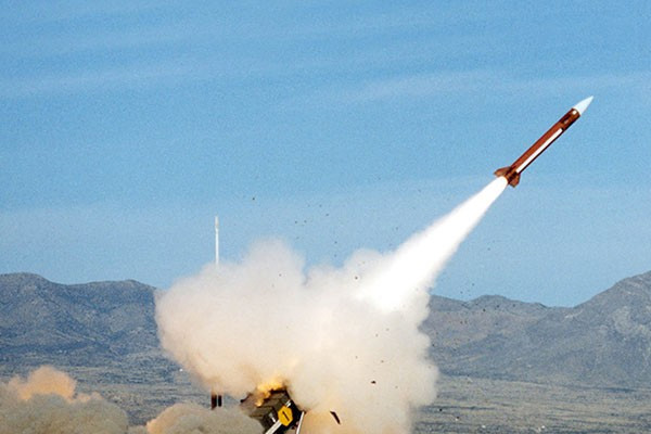 Yemen'den Suudi Arabistan'a roket saldırısı