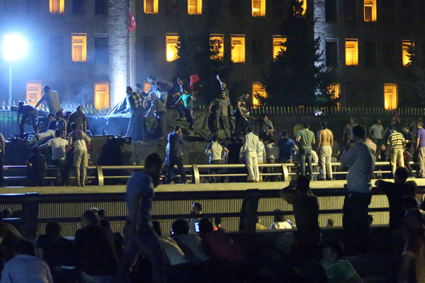 'Yeni bir 28 Şubat geliyor'