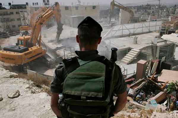 İsrail, Doğu Kudüs'te Filistinlilere ait bir evi yıktı