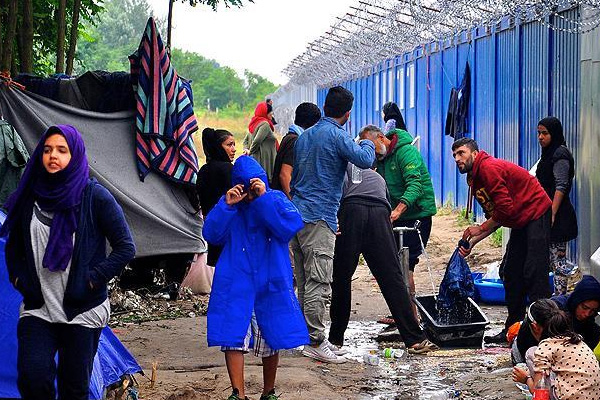 Sığınmacılara karşı yeni duvar