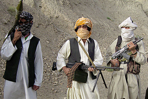 Taliban'dan koruculara pusu: 25 ölü