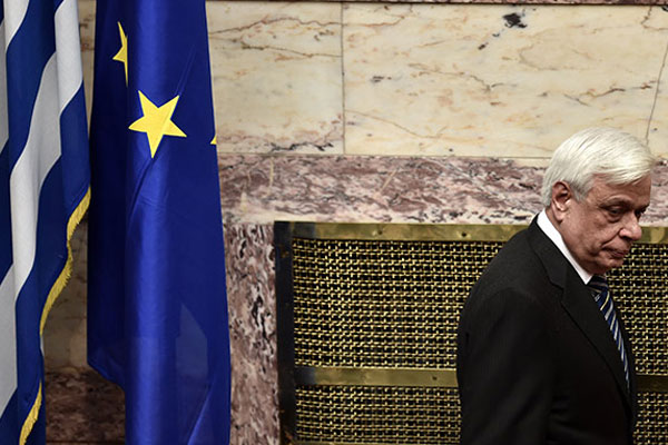 Pavlopulos, meclisi fesh etti