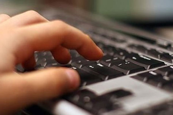 'Delete' gidiyor 'sil' geliyor