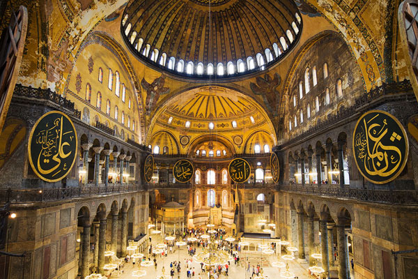 Ayasofya yeniden açılacak mı?