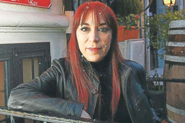 Leman Sam: Kurban'da Türkiye'den kaçıyorum