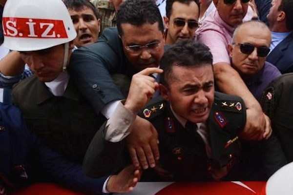 ‘Ordu aniden Erdoğan’ı eleştirmeye başladı’