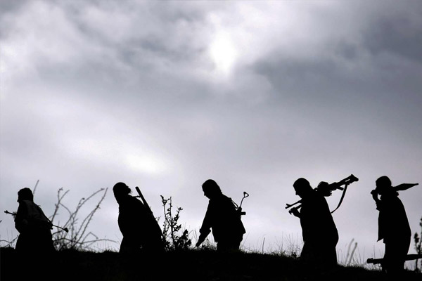 PKK, doktorun aracını taradı