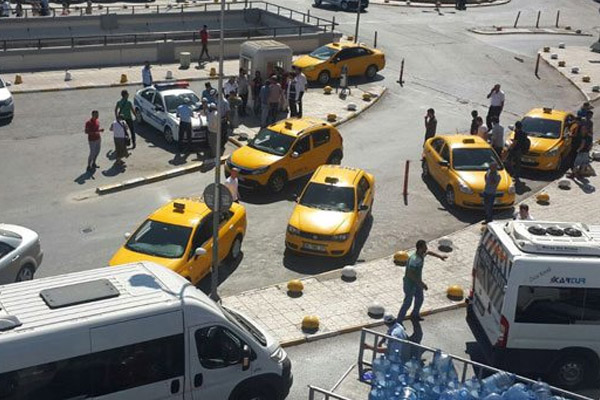 Otogar'daki taksilere ceza kesildi