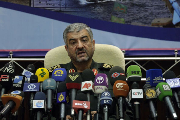 İran Devrim Muhafızları'ndan anlaşma resti