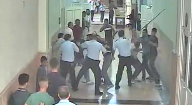 Adana Adliyesi'nde arbede