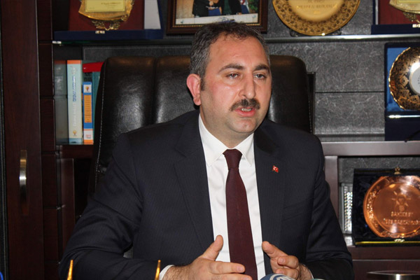 'Hendek kazarak mı öz yönetim olacak?'