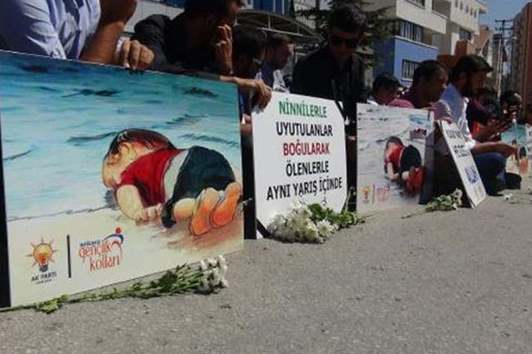 BM binası önünde 'Aylan Kurdi' protestosu